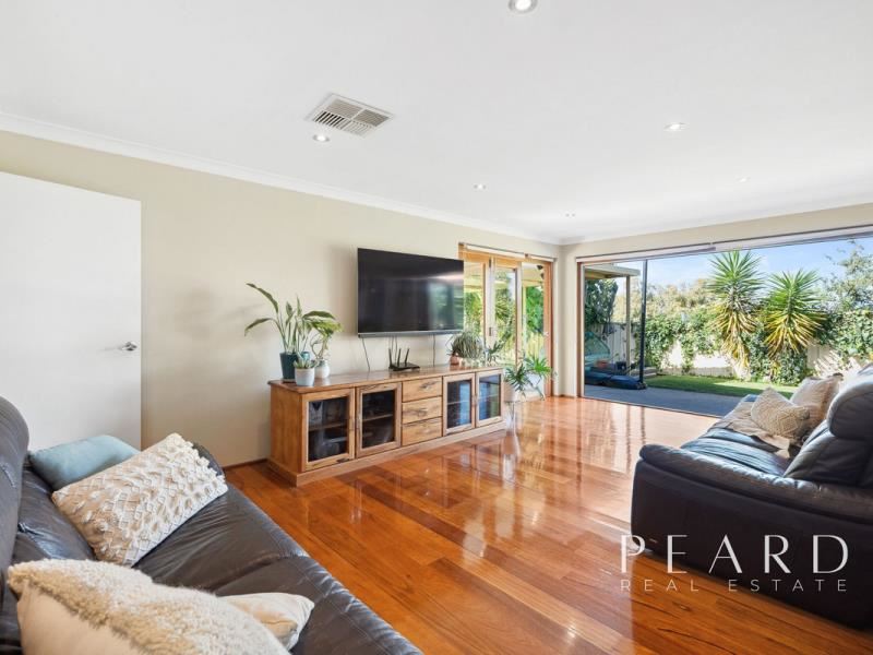 5 Cowrie Place, Mullaloo WA 6027