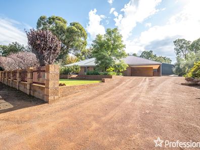 11 Narla Retreat, Stoneville WA 6081