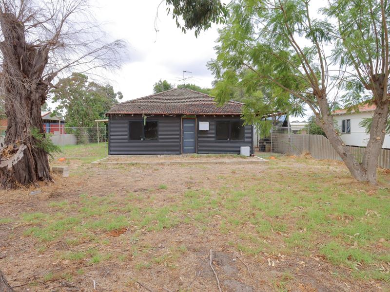 12 Jubilee Drive, Pinjarra WA 6208