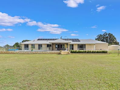 17 Rollins Retreat, North Dandalup WA 6207
