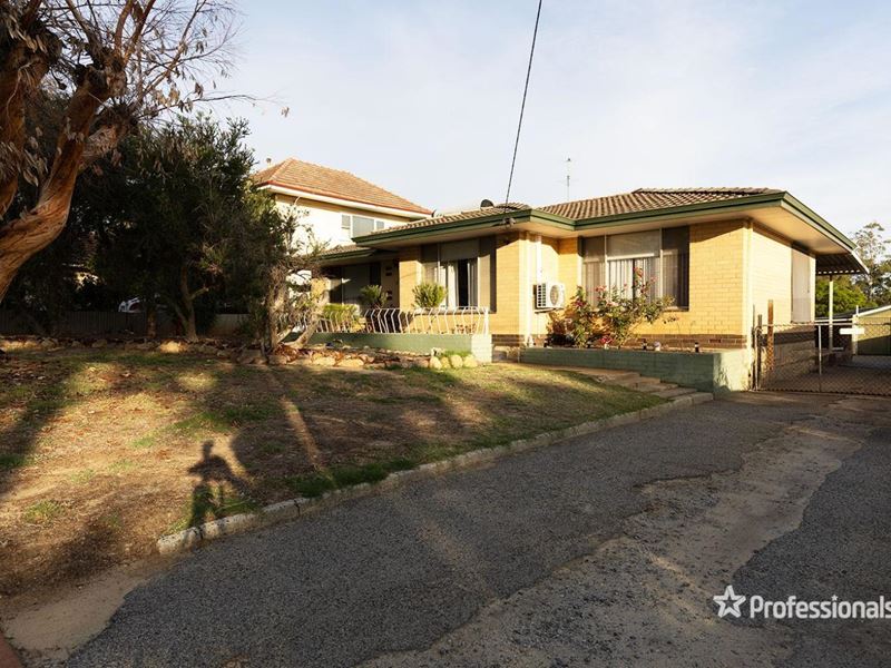 396 Morrison Road, Swan View WA 6056