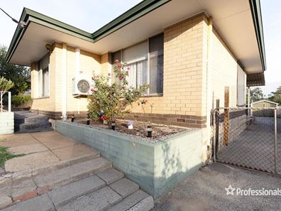 396 Morrison Road, Swan View WA 6056