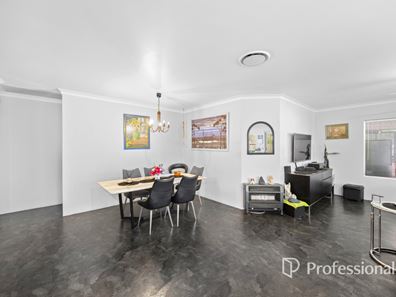 5 Pritchard Cross, Usher WA 6230