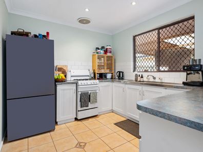 60 Hawkins Street, West Lamington WA 6430
