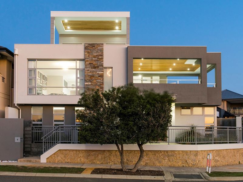 12 Lucretia Circle, North Coogee WA 6163