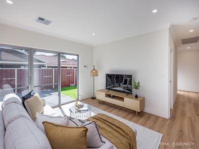 10A Westerly Crescent, Heathridge WA 6027