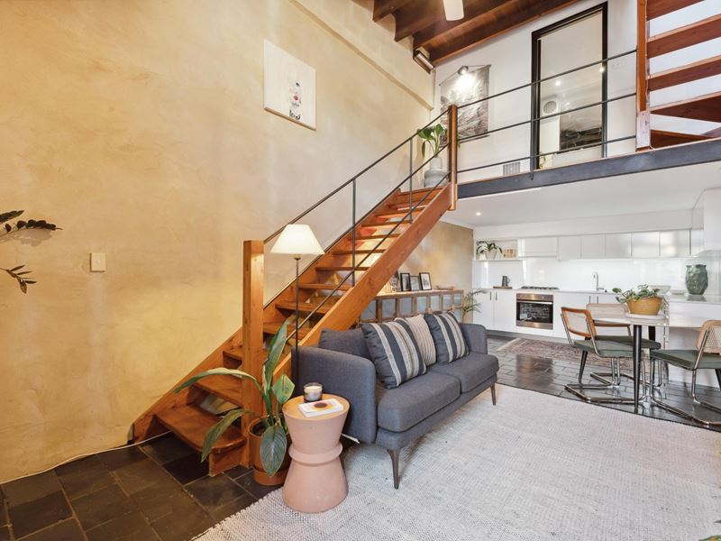 2/7 Leake Street, Fremantle