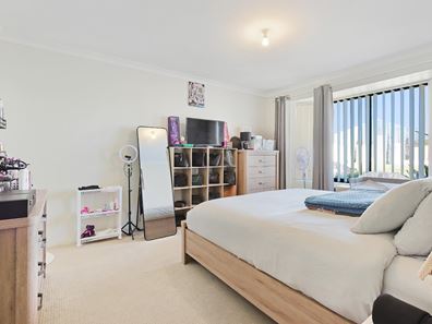 23 Toledo Circuit, Port Kennedy WA 6172