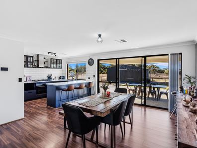 96 Bolliong Grove, North Dandalup WA 6207