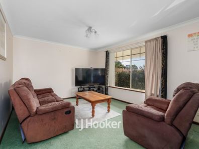 6 Protea Pass, Glen Iris WA 6230