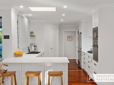 38 Castle Road, Woodlands WA 6018