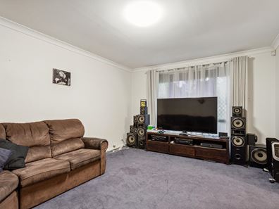 21 Gloves Place, Beechboro WA 6063