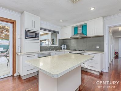 16 Charlton Place, Thornlie WA 6108