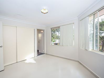 1/13 Wheatley Street, Gosnells WA 6110
