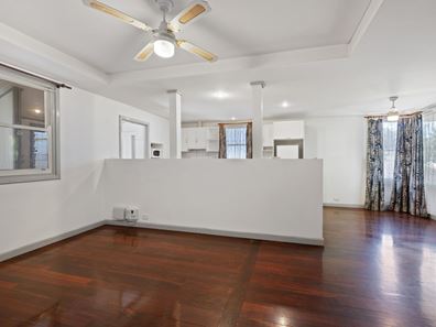 6 Houtman Street, Wonthella WA 6530