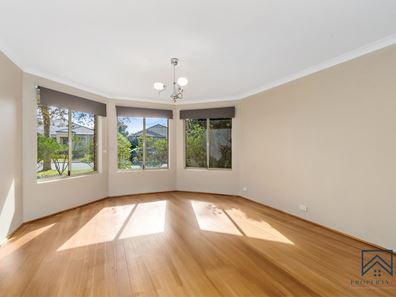 4 Pyrton Street, Aveley WA 6069