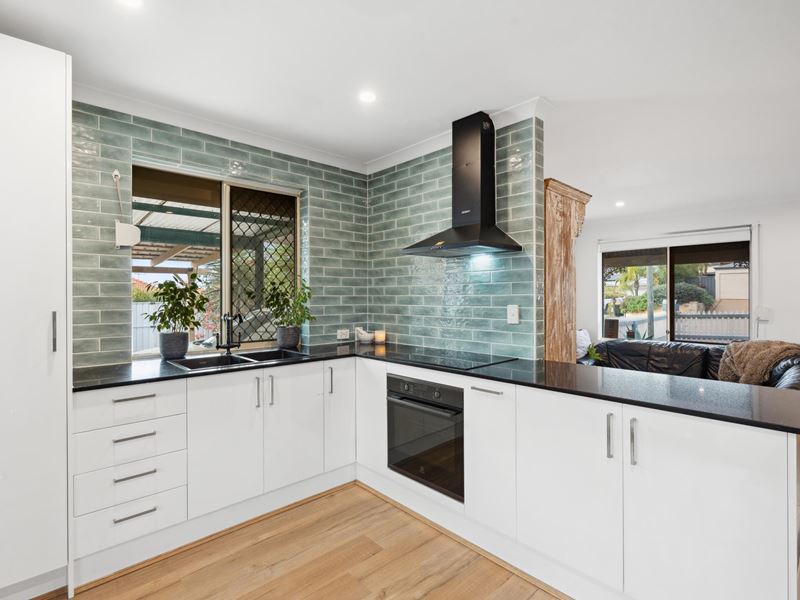 69 Dunmore Circuit, Merriwa WA 6030