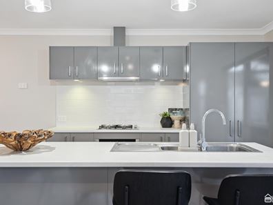 29D Kalanchoe Approach, Seville Grove WA 6112