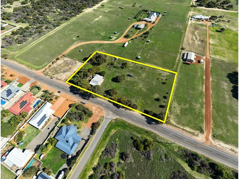 77 Hall Road, Waggrakine WA 6530