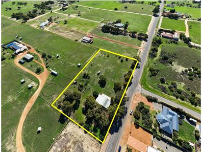77 Hall Road, Waggrakine WA 6530