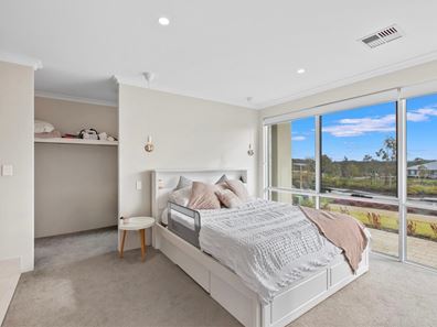 6 Brighten Grove, Eglinton WA 6034