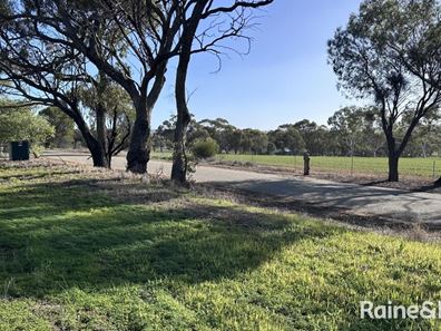 43 Osnaburg Road, York WA 6302