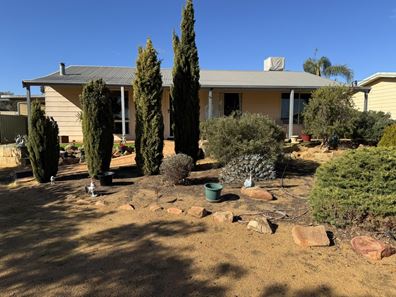 7 Ashton  Street, Quairading WA 6383