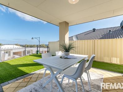 16 Spiccia Way, Sinagra WA 6065