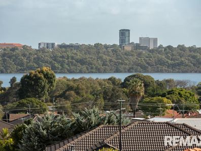 16 Spiccia Way, Sinagra WA 6065