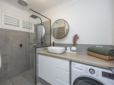 5 Allinga Crescent, Craigie WA 6025