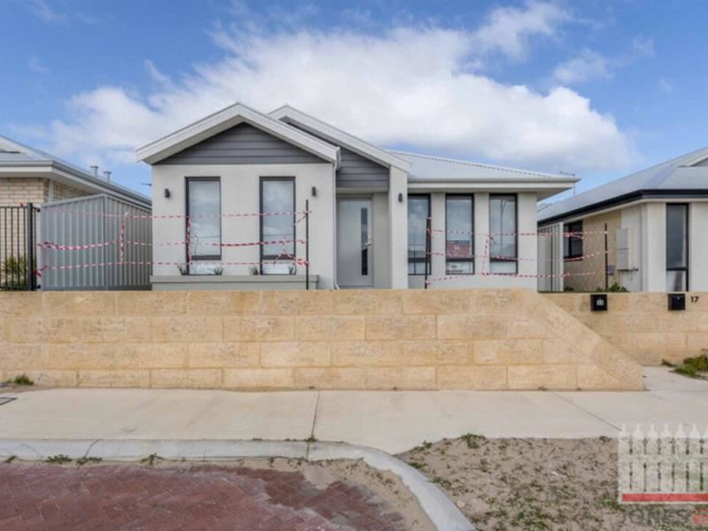 15 Cowaramup Loop, Two Rocks WA 6037