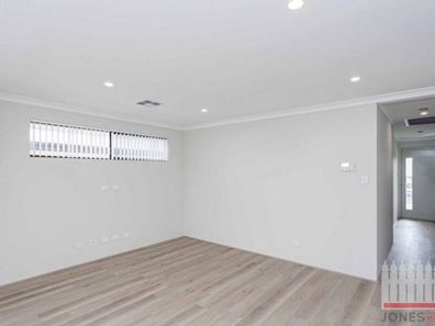 15 Cowaramup Loop, Two Rocks WA 6037