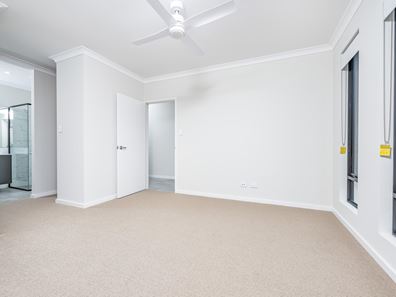 7 Mooloolaba Road, Jindalee WA 6036