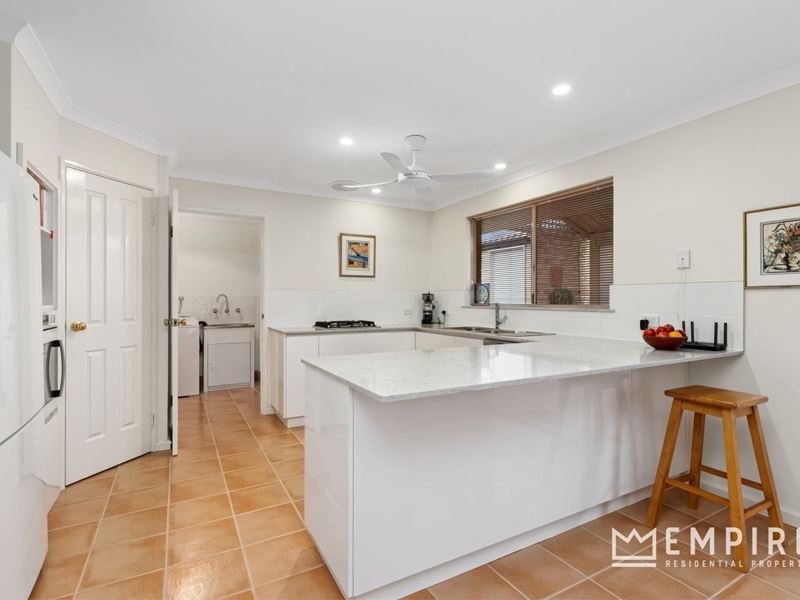 1/7 Marmand Court, Coogee WA 6166