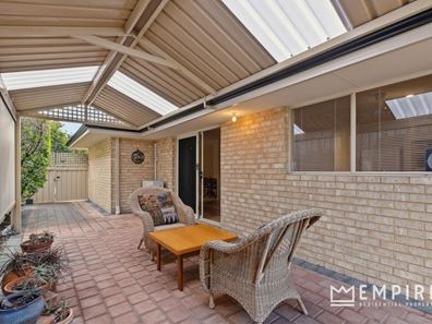 1/7 Marmand Court, Coogee WA 6166