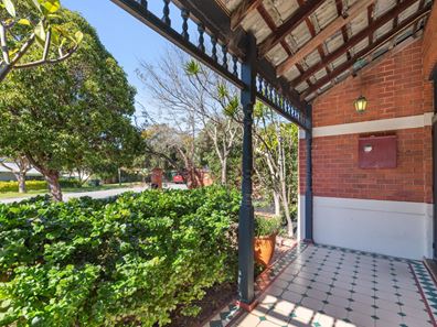 19 Elizabeth Street, Cottesloe WA 6011