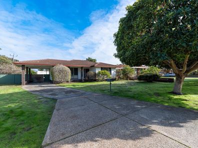 2 Hascombe Way, Morley WA 6062