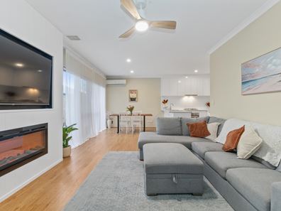 19C Bepton Way, Balga WA 6061