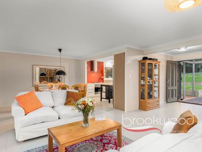 45 Strawberry Hill Drive, Gidgegannup WA 6083