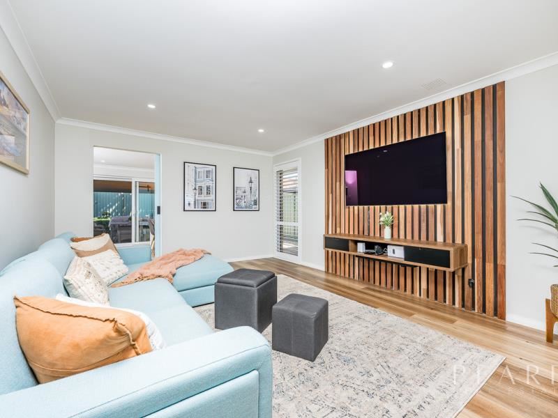2B Bluegum Close, Woodvale