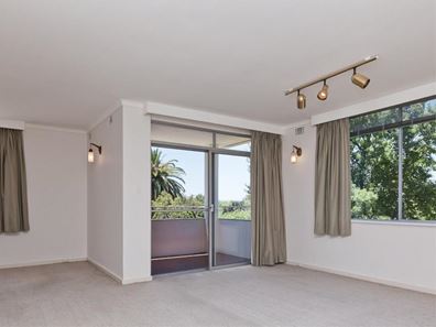 3 Kings Park Avenue, Crawley WA 6009