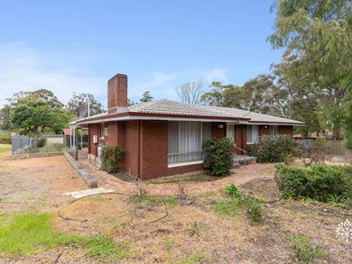 139 Lesmurdie Road, Lesmurdie WA 6076
