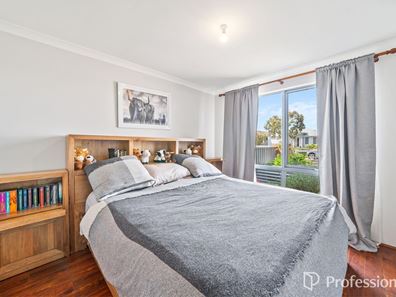 4 Barber Lane, Byford WA 6122