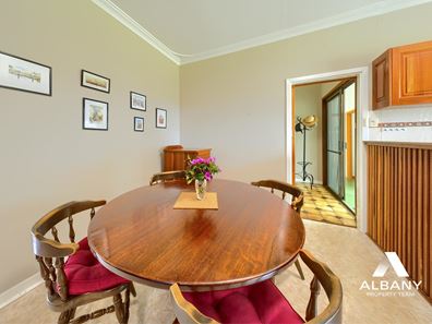 14 De Pledge Road, Kendenup WA 6323