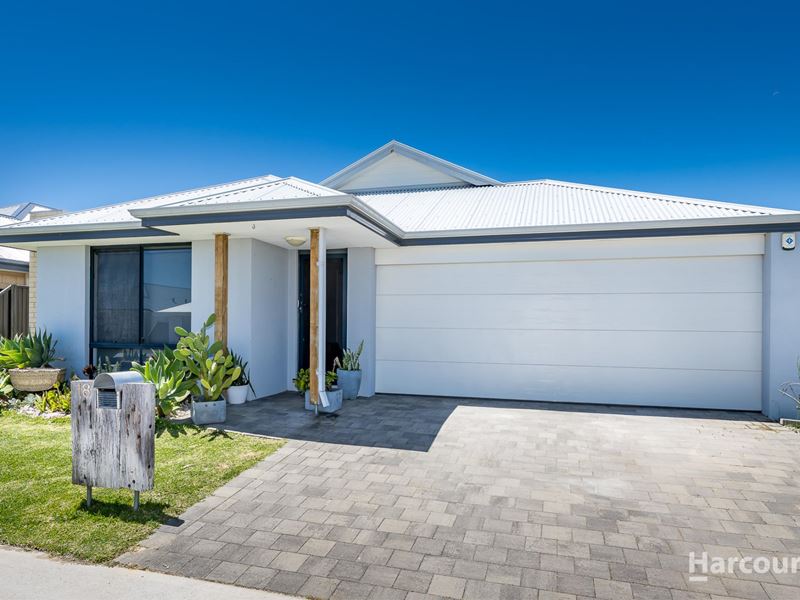 18 Shimmer Chase, Eglinton