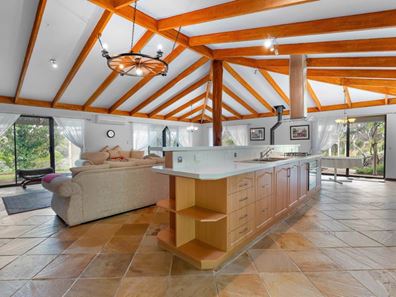 328 Albany Highway, Bedfordale WA 6112