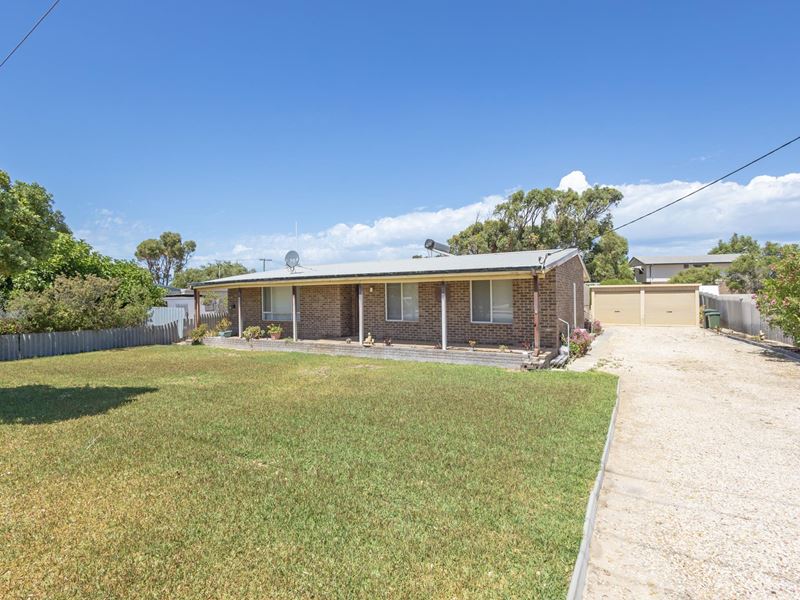 16 Valencia Road, Cervantes