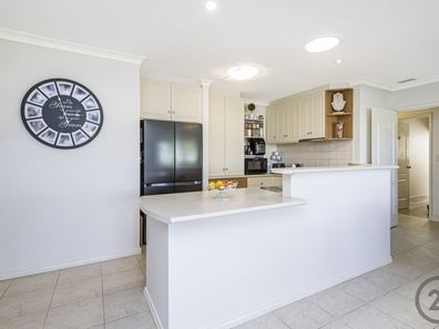 14A Kitchener Street, Dudley Park WA 6210