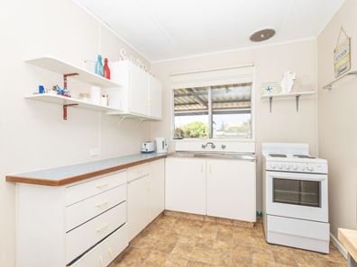 27 Weston Street, Cervantes WA 6511