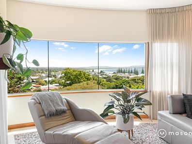 13a Wylie Crescent, Middleton Beach WA 6330